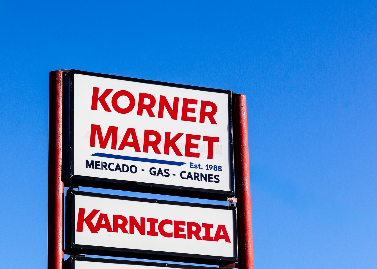 Korner Market sign in Brownsville, Texas — Mercado, Gas, Carnes, Karnicería, and Su Kocina, established 1988